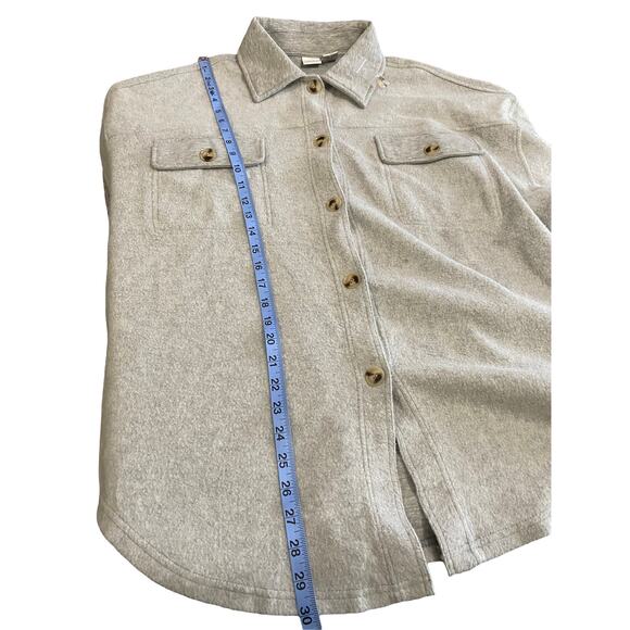 NWT Cupcakes & Cashmere Gray Basic Cozy Fleece Oversized Shacket Size Large - Picture 10 of 10